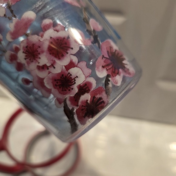 Tervis Insulated Tumbler Retired Cherry Blossoms 24 Ounce with Pink Lid & Handle - Picture 6 of 7